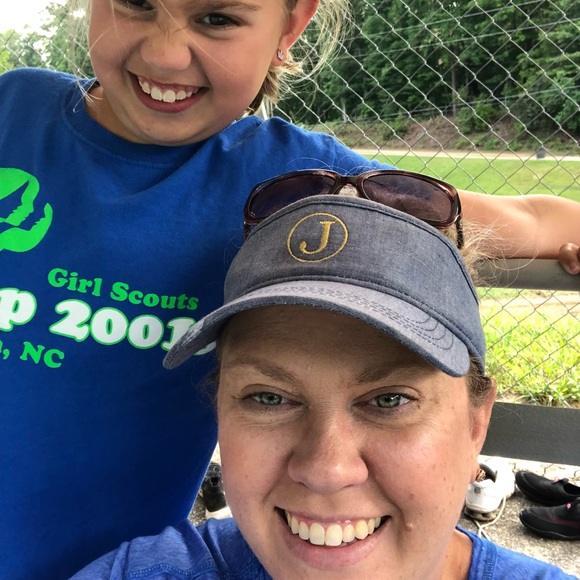 Meet your Posher, Jennifer - Picture 3 of 6